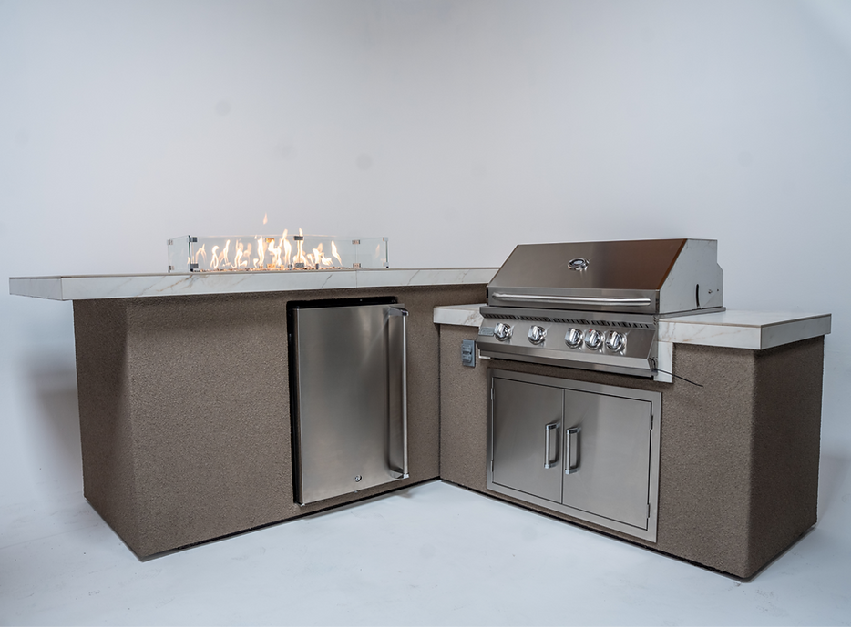 FlowState Outdoor Kitchen Island with Fire Feature – 7'6" x 9'