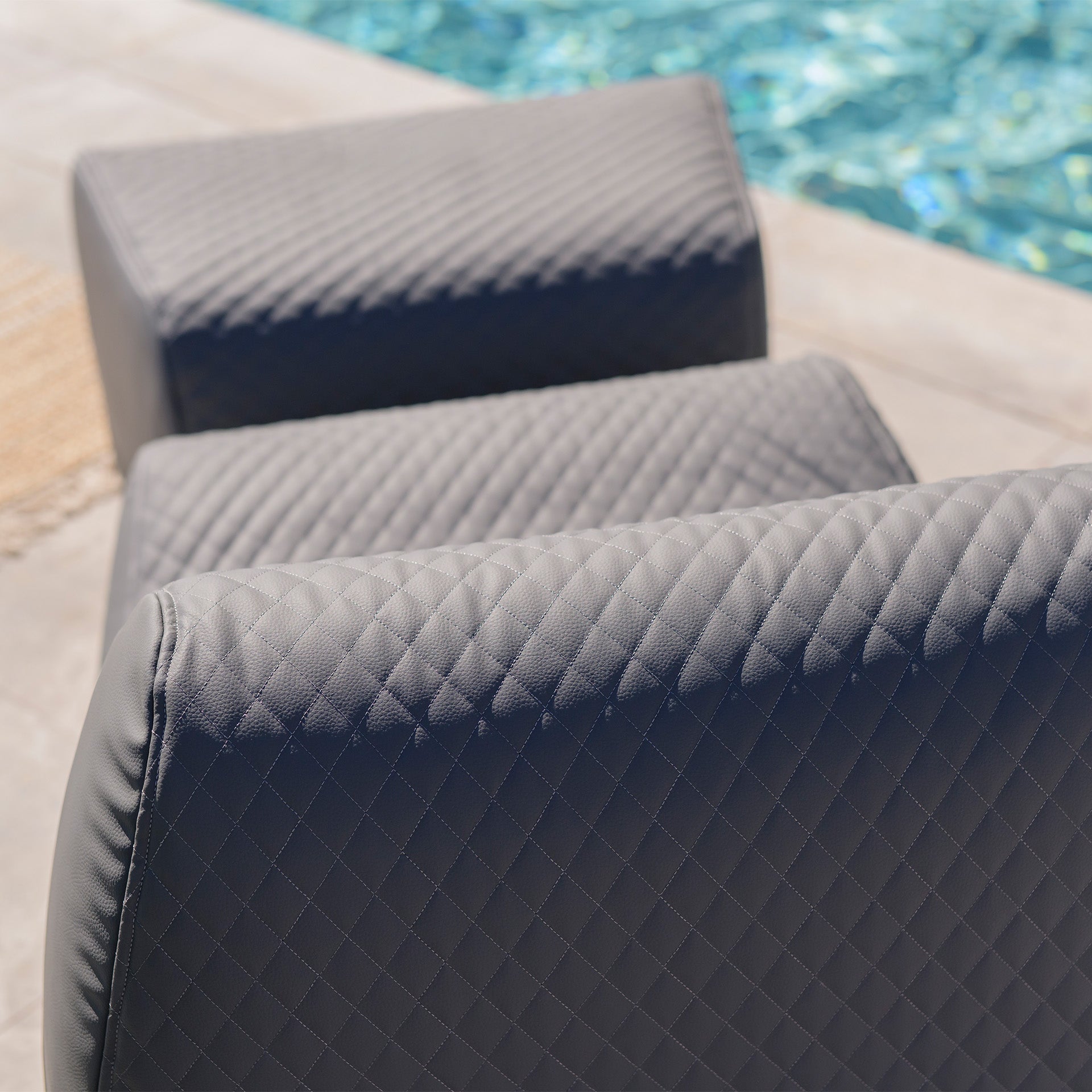 Solvana™ Link Outdoor Chair